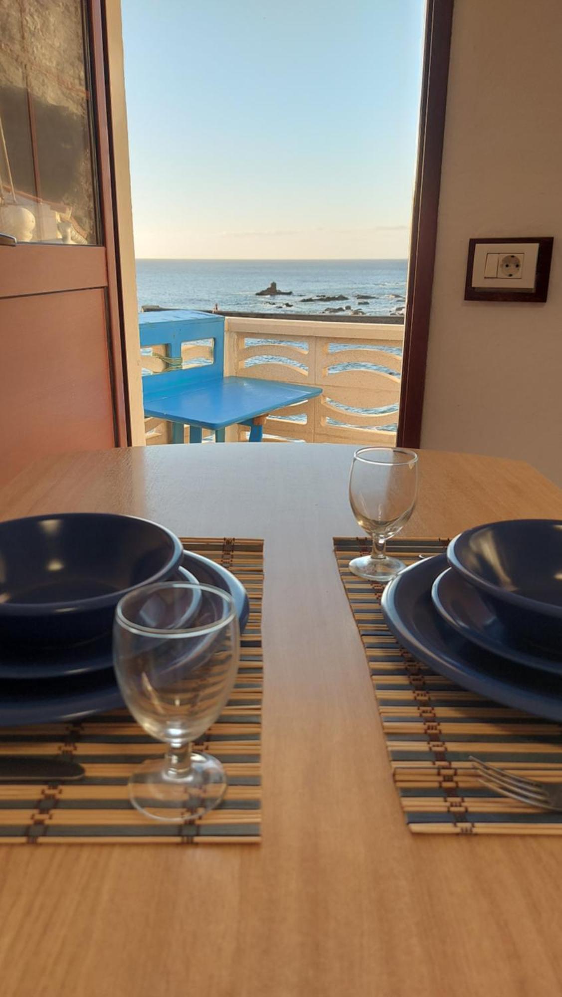 Vv Puesta De Sol Frente Al Mar Con Balcon Y Aire Acondicionado Alojera